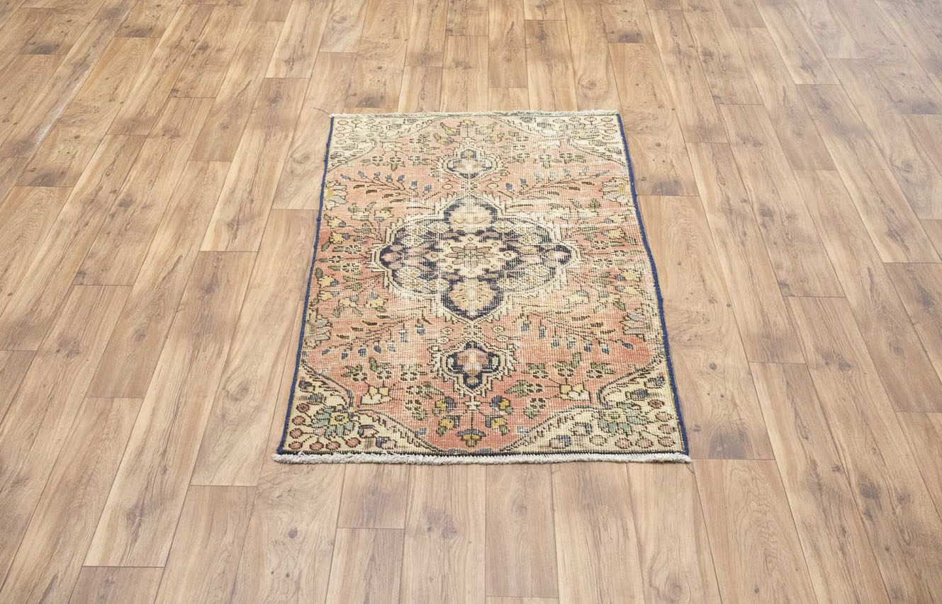 3'1x4'4 Hand Knotted Traditional Geometric Oriental Wool Rug - Image 3