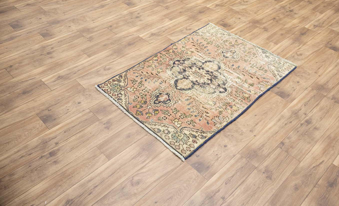 3'1x4'4 Hand Knotted Traditional Geometric Oriental Wool Rug - Image 4