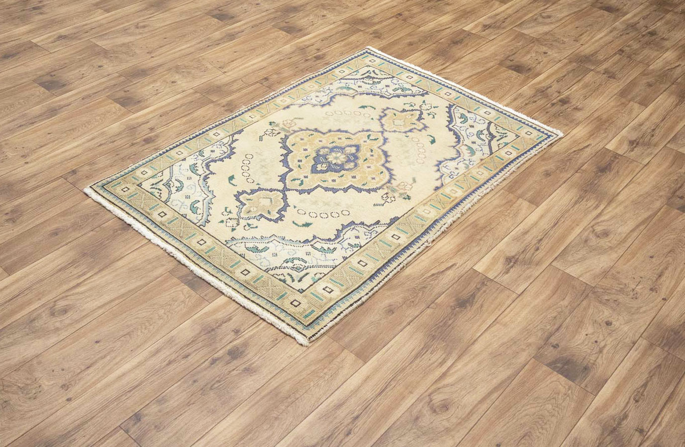 3'1x4'9 Hand Knotted Tribal Floral Oriental Wool Rug - Image 4