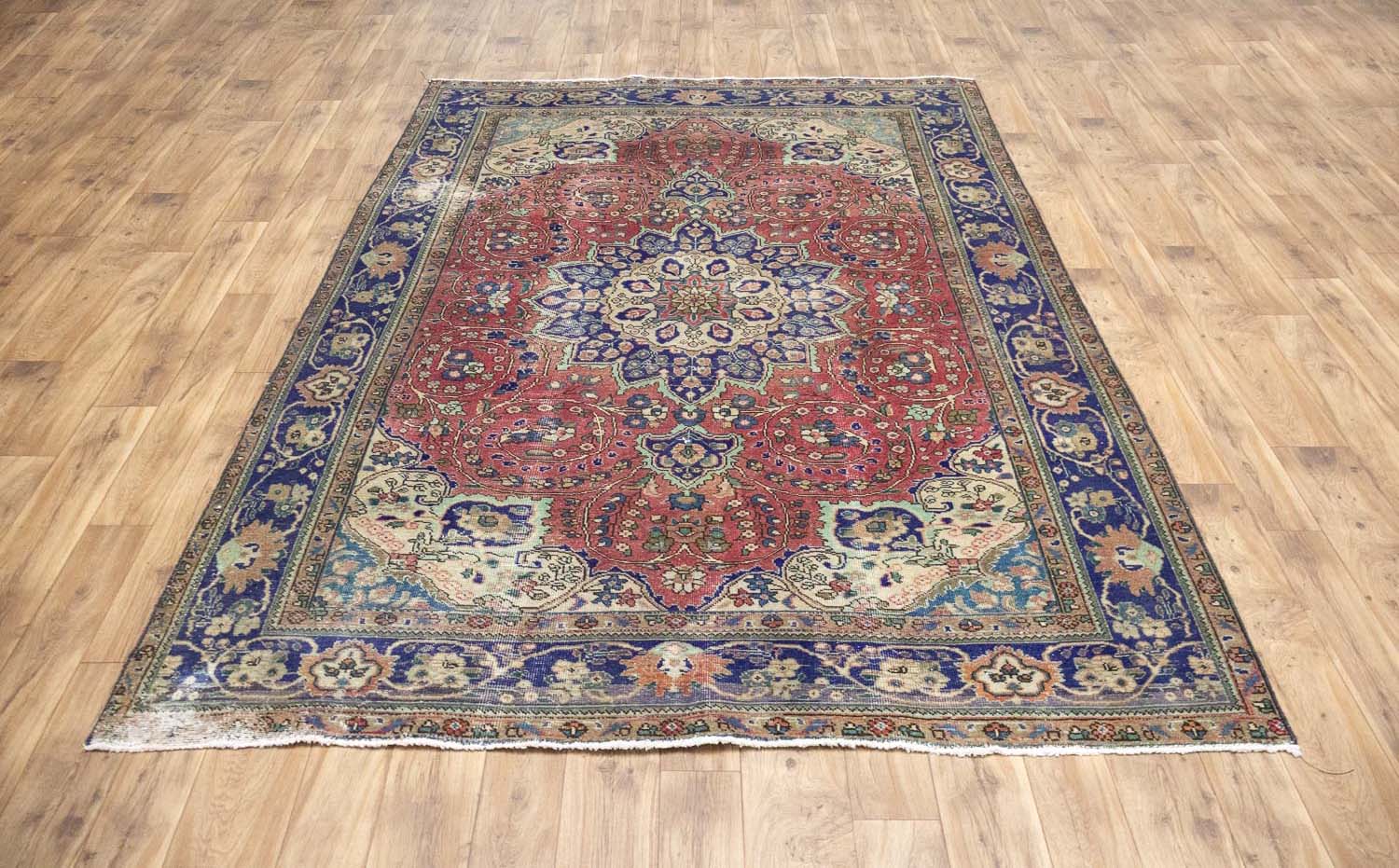 6'9x9'9 Hand Knotted Floral Traditional Oriental Wool Rug - Image 13