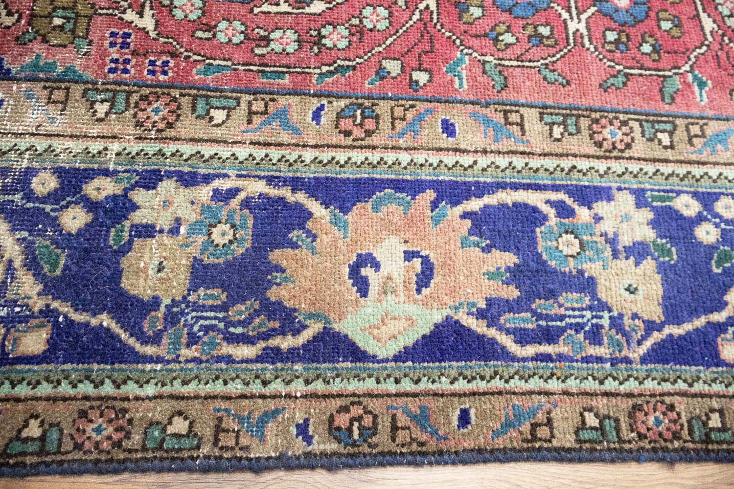 6'9x9'9 Hand Knotted Floral Traditional Oriental Wool Rug - Image 9