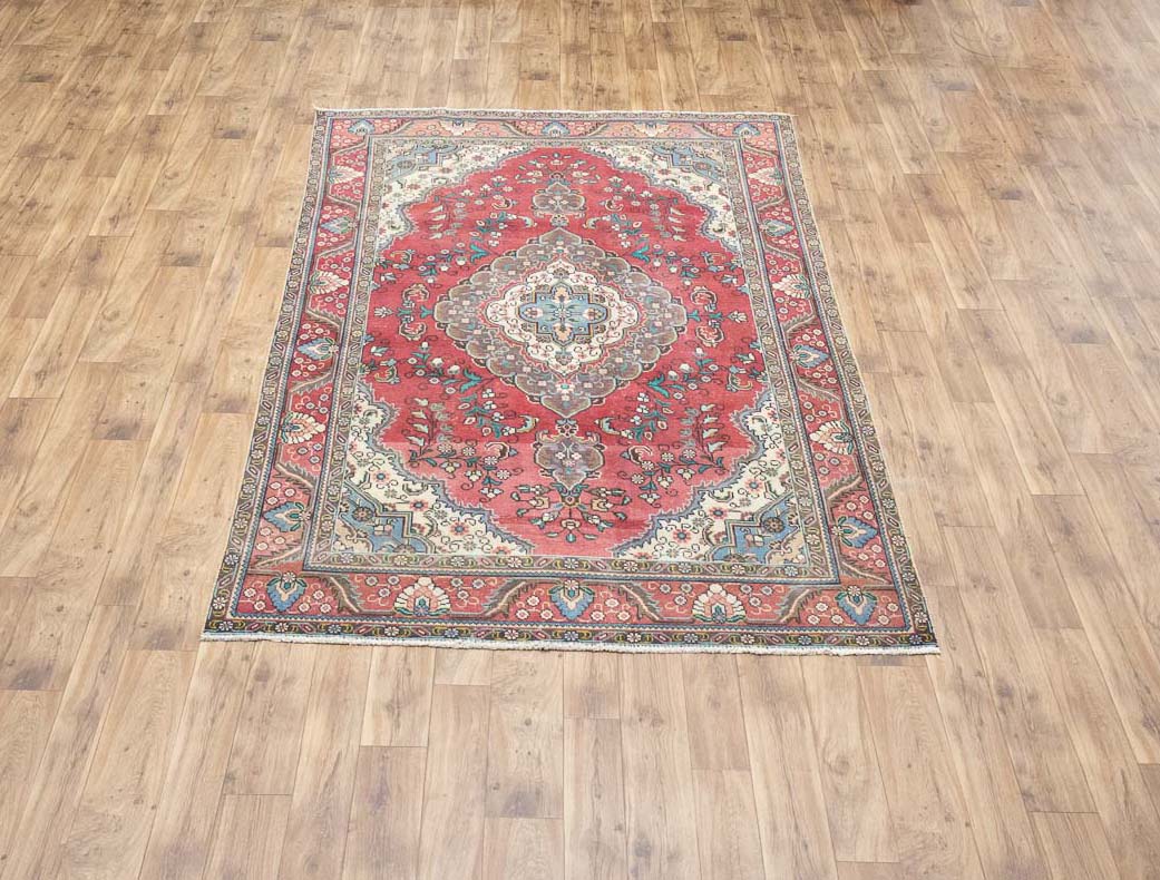 6'2x9'6 Hand Knotted Tribal Pictorial Oriental Wool Rug - Image 3