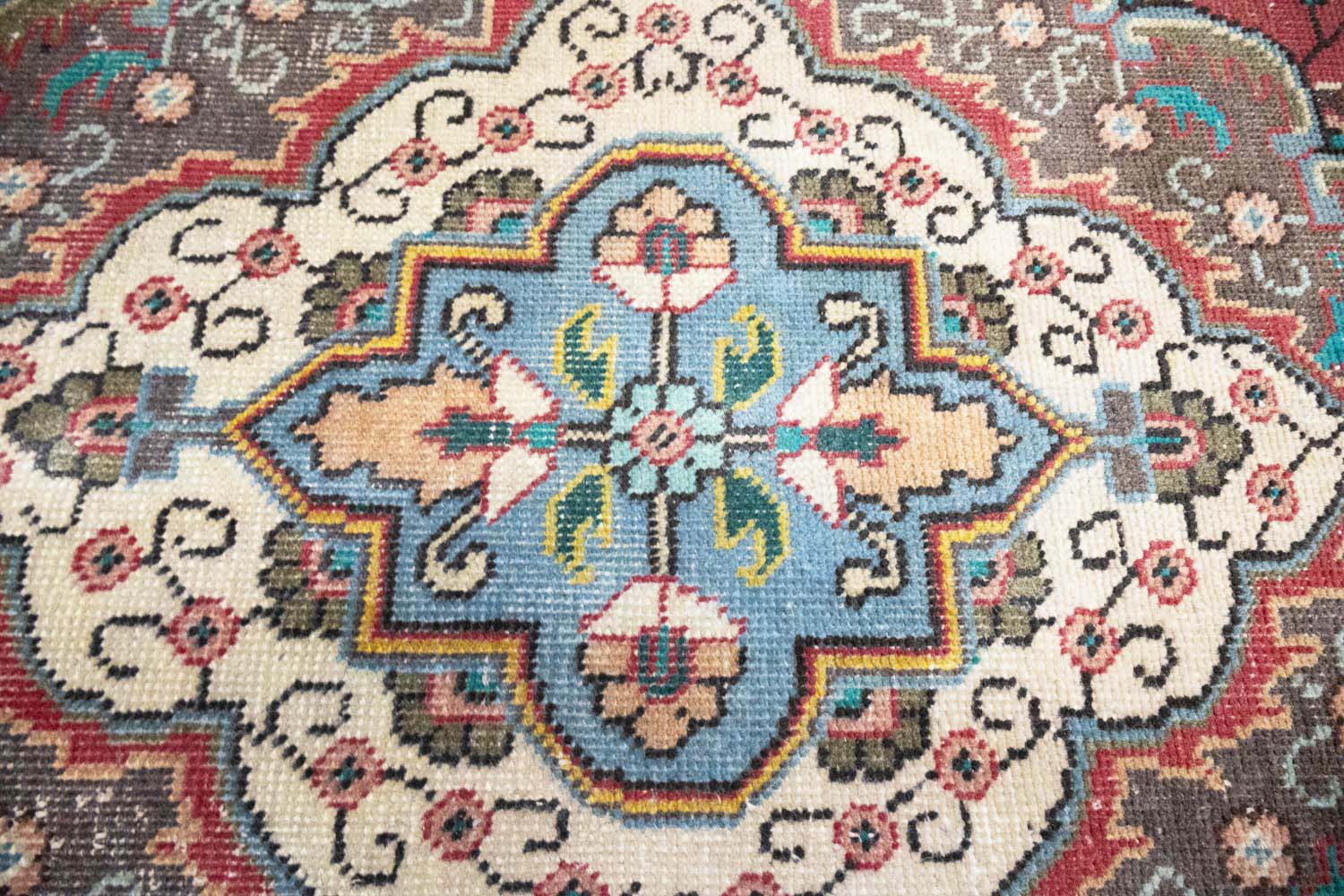 6'2x9'6 Hand Knotted Tribal Pictorial Oriental Wool Rug - Image 7
