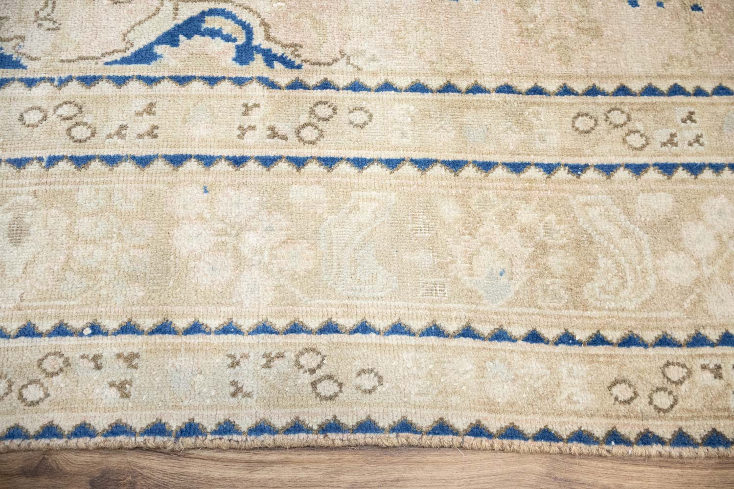 6'3x9'3 Hand Knotted Cream Floral Classic Oriental Wool Rug - Image 13