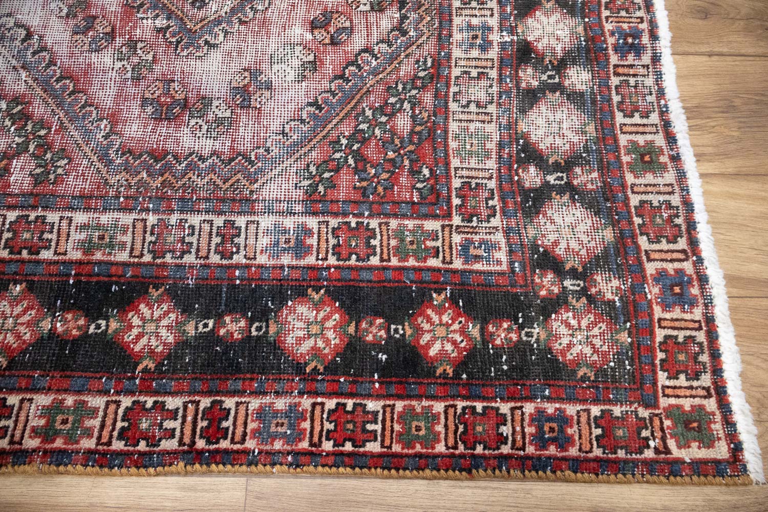 6'9x9'3 Hand Knotted Geometric Tribal Oriental Wool Rug - Image 9