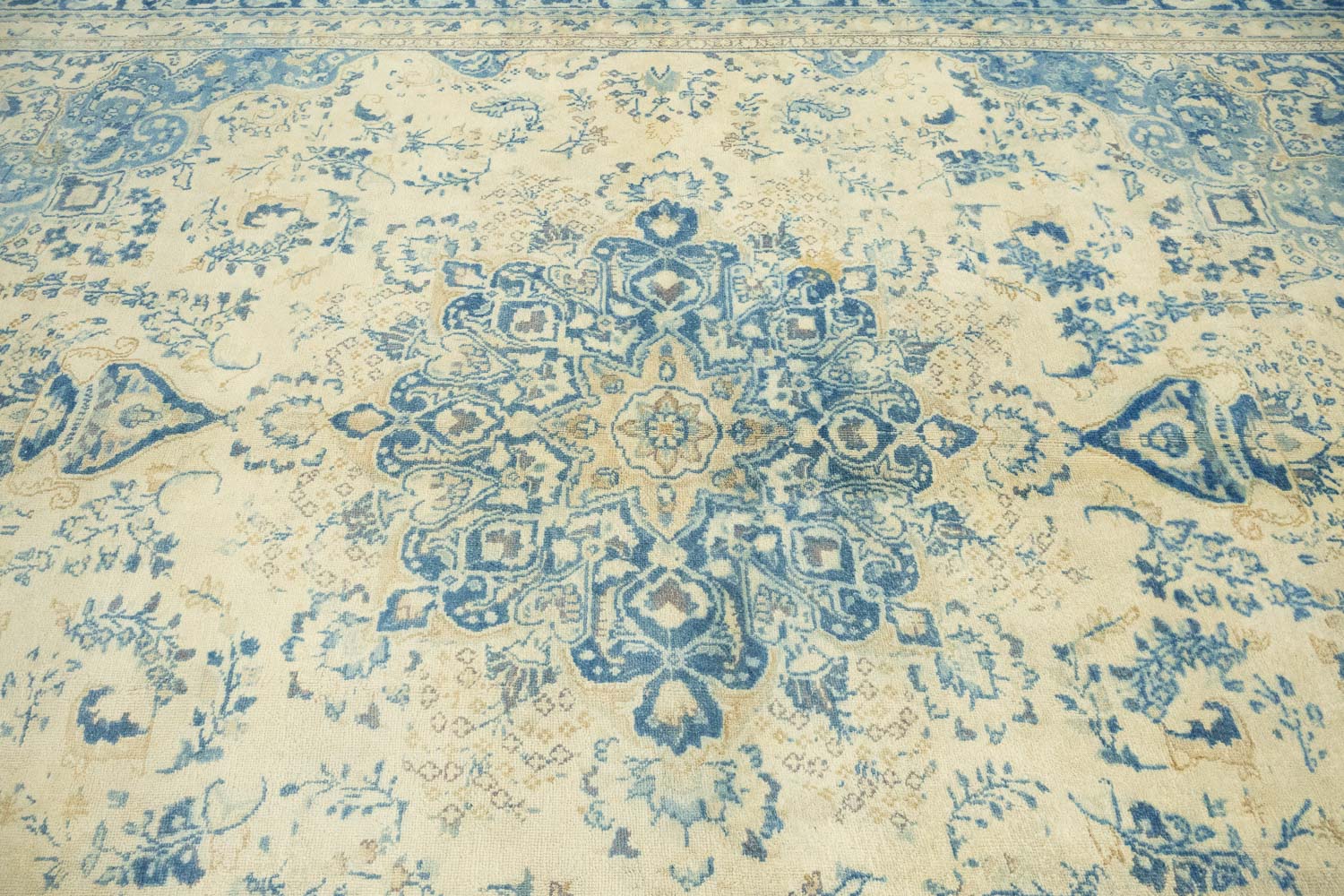 9'9x12'8 Hand Knotted Floral Traditional Wool Oriental Rug - Image 8