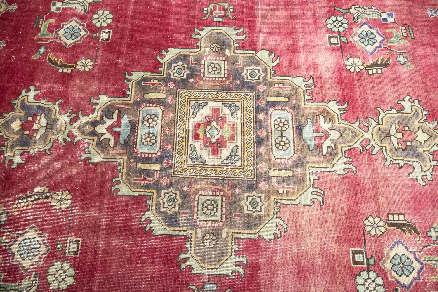 6'6x9'11 Hand Knotted Floral Traditional Wool Oriental Rug - Image 6