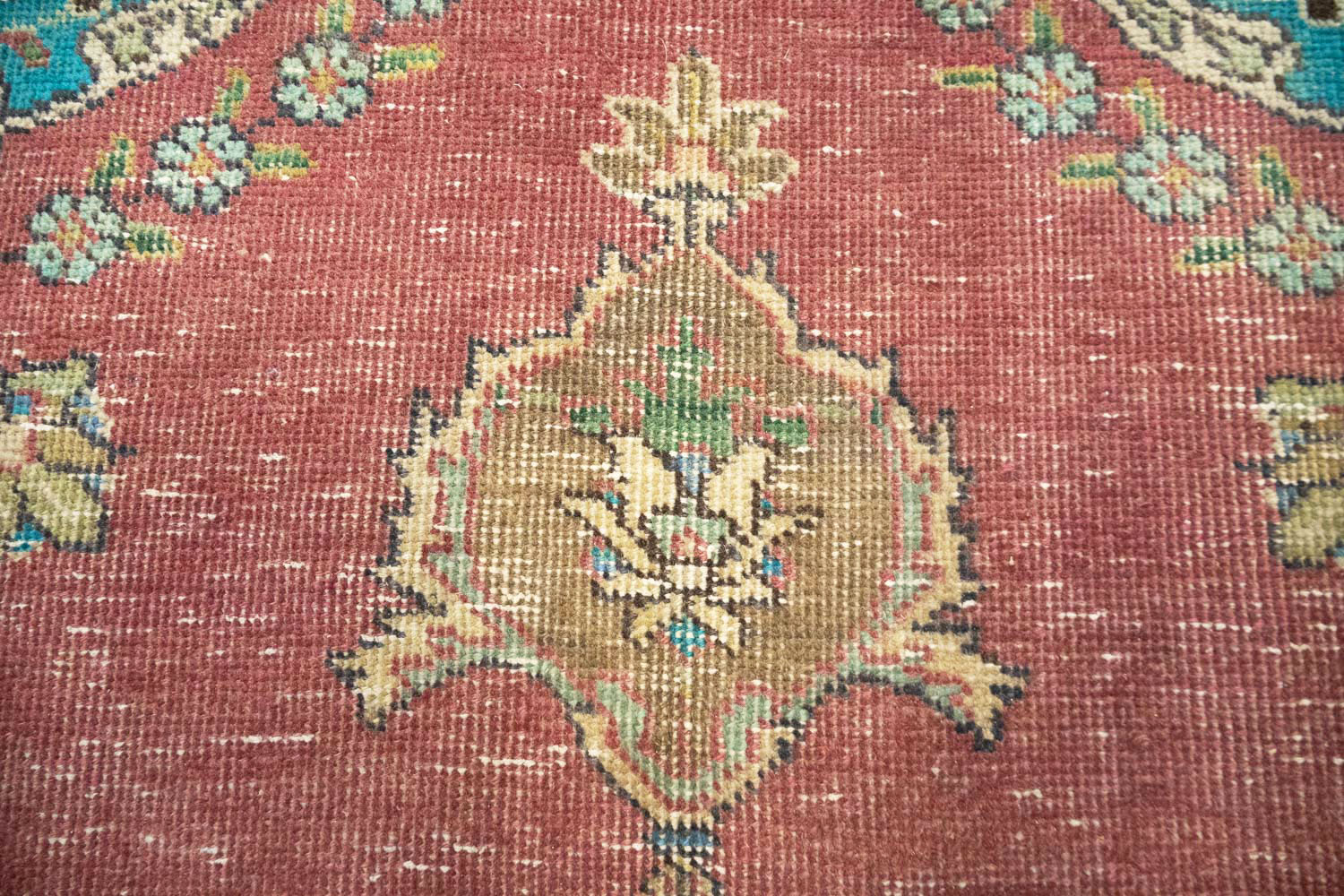 6'5x9'6 Hand Knotted Floral Traditional Wool Oriental Rug - Image 12