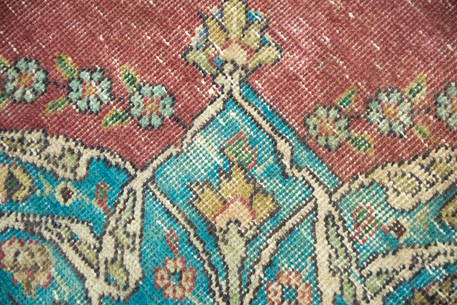 6'5x9'6 Hand Knotted Floral Traditional Wool Oriental Rug - Image 13