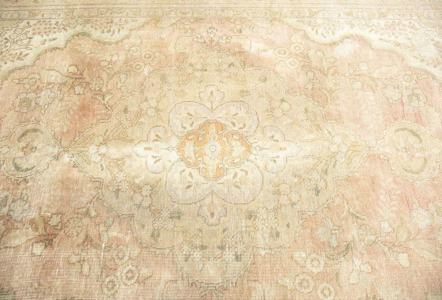 6'3x9'8 Hand Knotted Floral Traditional Wool Oriental Rug - Image 8