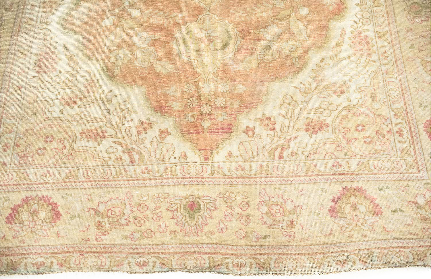 6'3x9'8 Hand Knotted Floral Traditional Wool Oriental Rug - Image 9