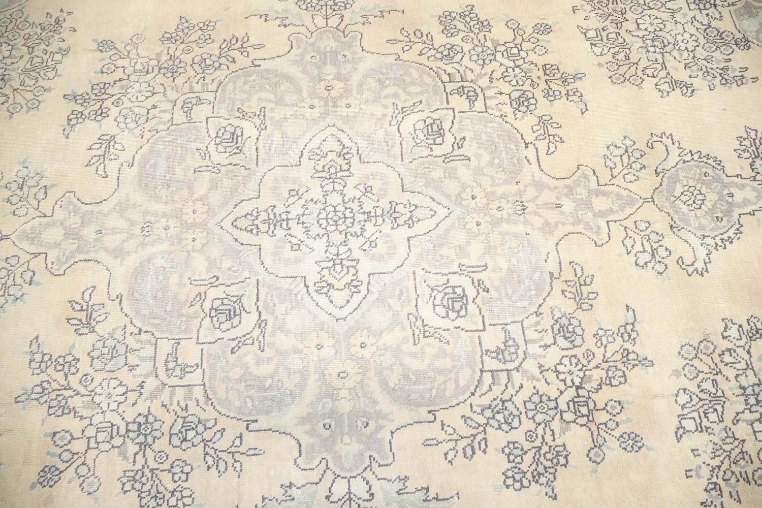 8'4x11'0 Hand Knotted Floral Traditional Wool Oriental Rug - Image 7