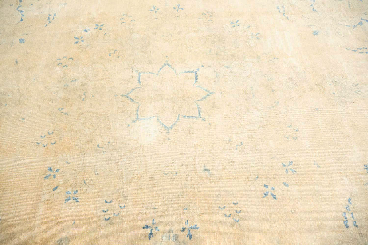 7'4x10'5 Hand Knotted Floral Traditional Wool Oriental Rug - Image 8