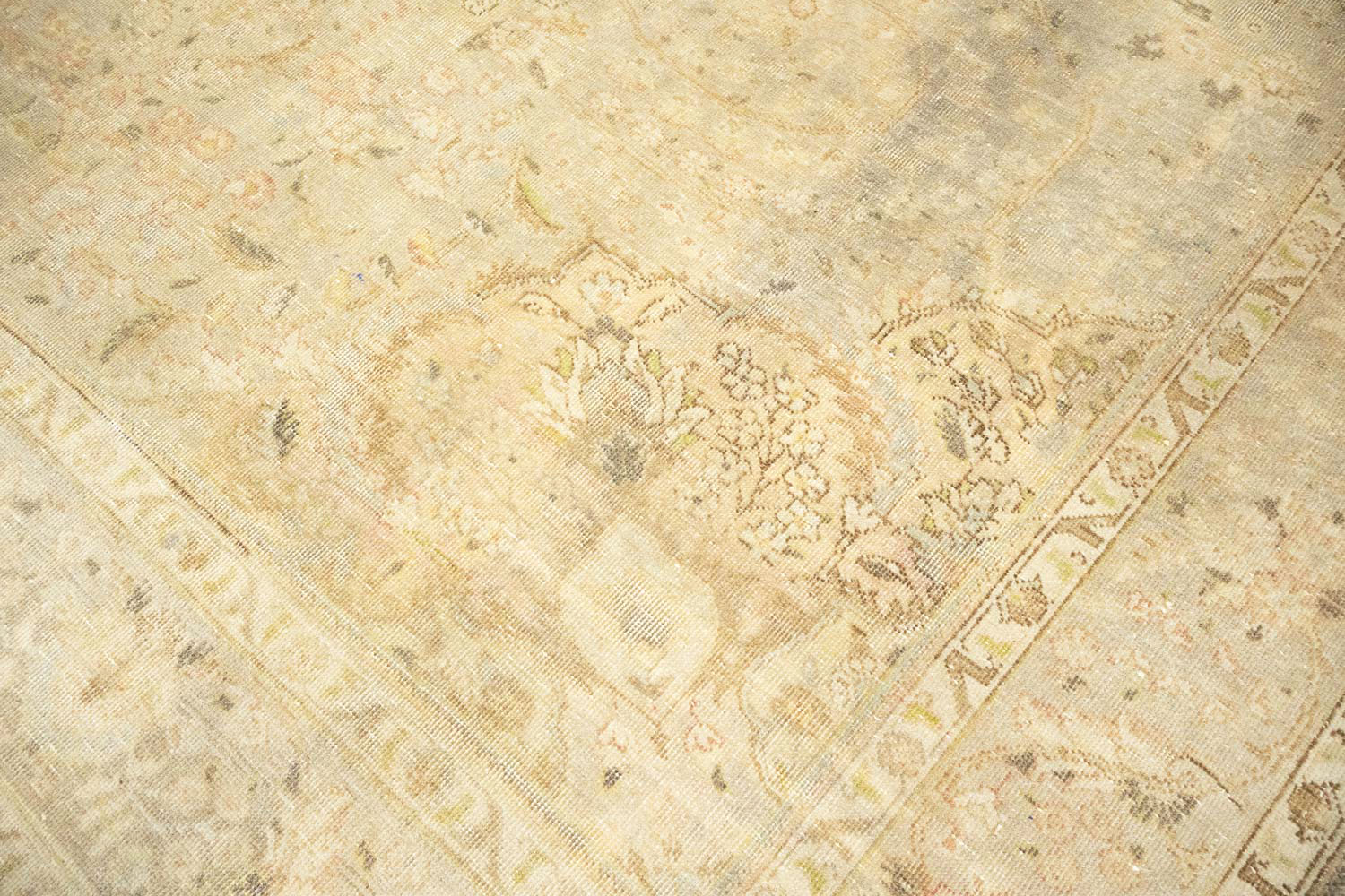 8'5x10'9 Hand Knotted Floral Traditional Wool Oriental Rug - Image 10