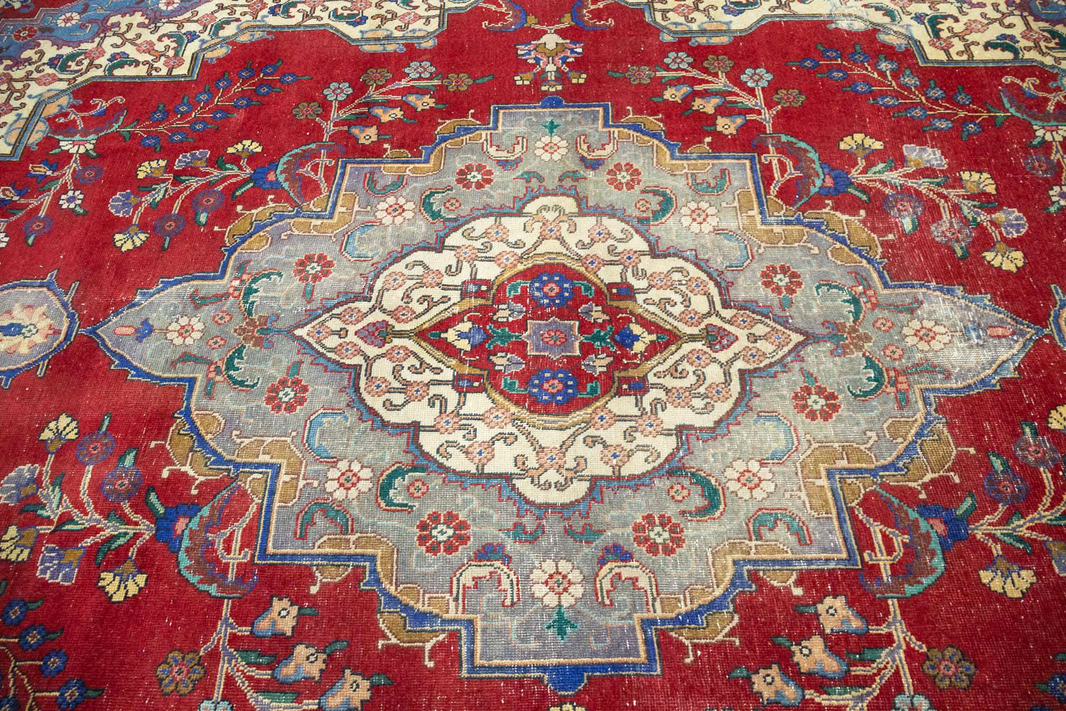 9'9x12'10 Hand Knotted Floral Traditional Wool Oriental Rug - Image 7