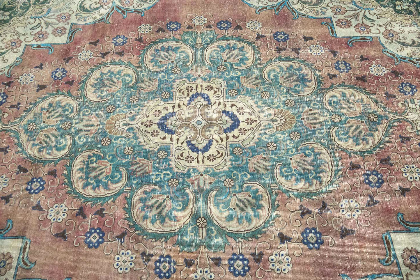 9'7x12'3 Hand Knotted Floral Traditional Wool Oriental Rug - Image 7