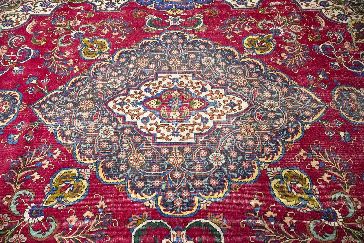 9'10x13'3 Hand Knotted Floral Traditional Wool Oriental Rug - Image 7
