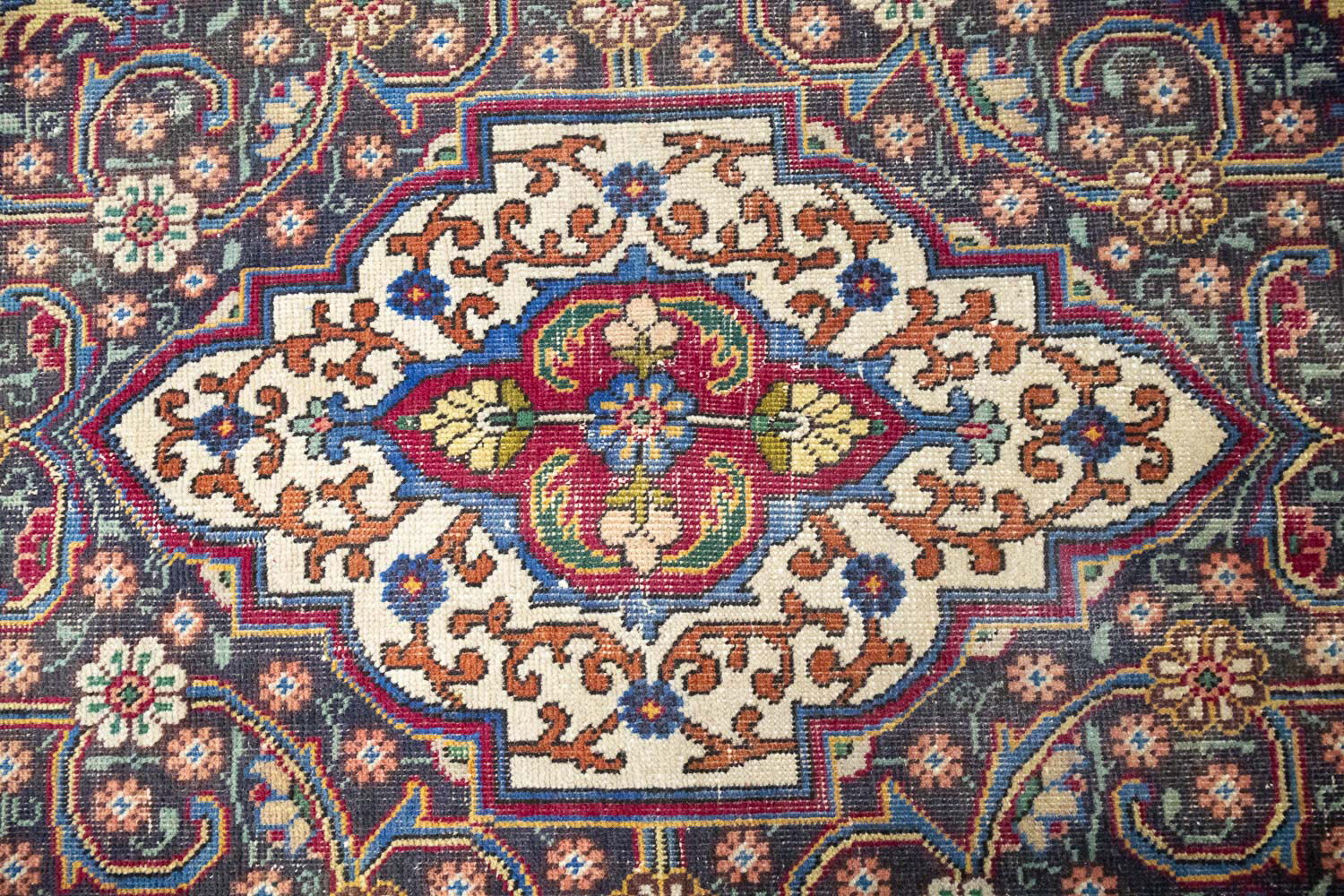 9'10x13'3 Hand Knotted Floral Traditional Wool Oriental Rug - Image 8