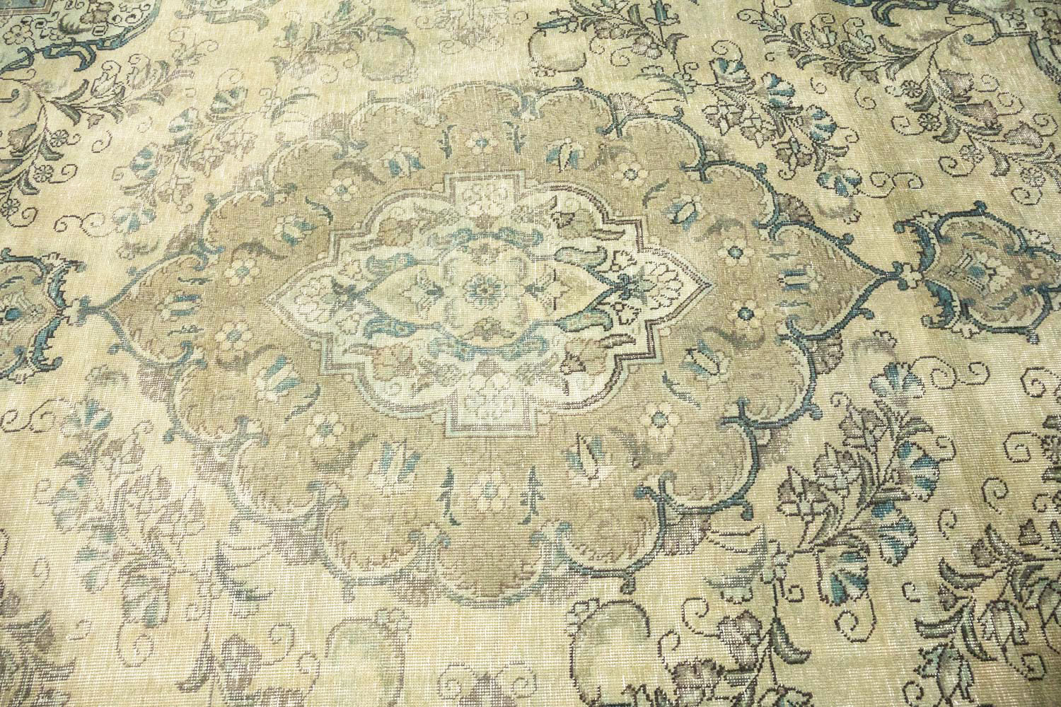 9'6x13'0 Hand Knotted Floral Traditional Wool Oriental Rug - Image 8