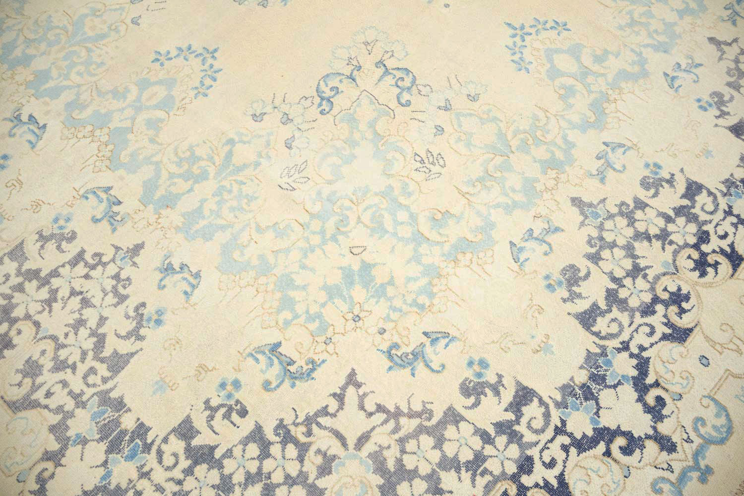 9'10x13'0 Hand Knotted Floral Traditional Wool Oriental Rug - Image 9
