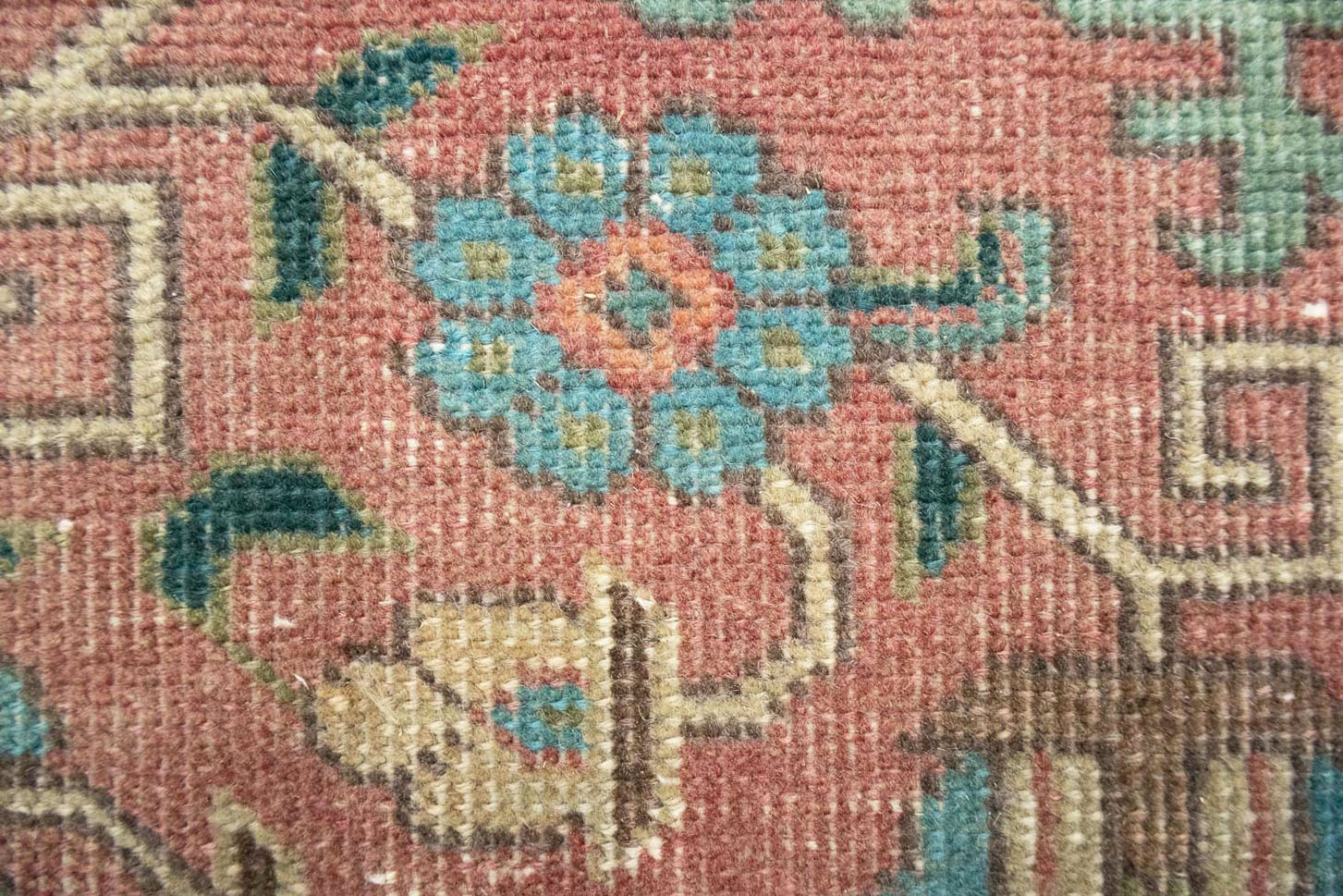 9'6x12'9 Hand Knotted Muted Geometric Wool Oriental Rug - Image 12
