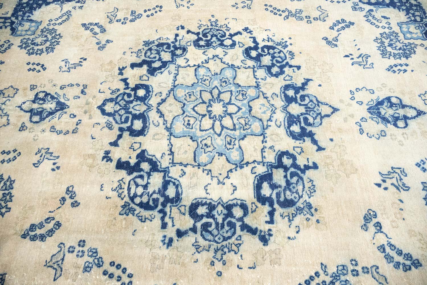 9'8x12'7 Hand Knotted Floral Traditional Wool Oriental Rug - Image 8