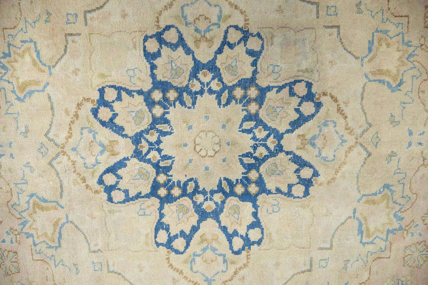 9'7x12'8 Hand Knotted Floral Traditional Wool Oriental Rug - Image 9
