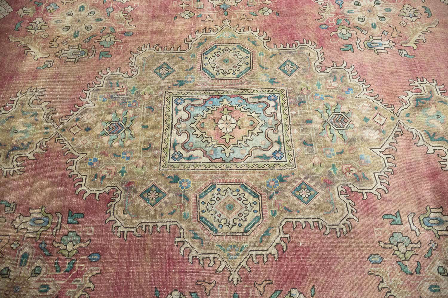 9'8x13'0 Hand Knotted Floral Traditional Wool Oriental Rug - Image 8