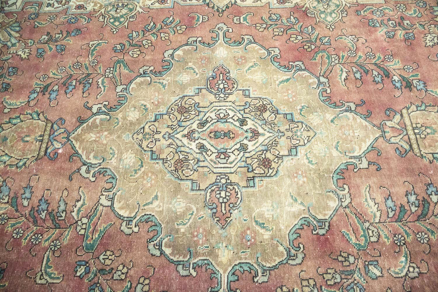 9'8x12'10 Hand Knotted Floral Traditional Wool Oriental Rug - Image 8