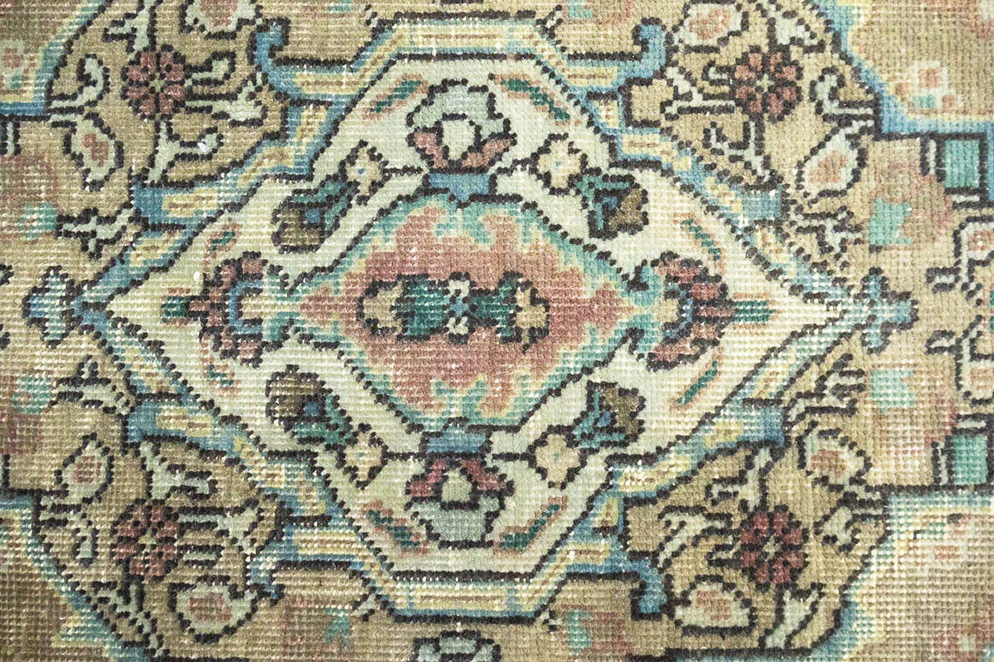 9'8x12'10 Hand Knotted Floral Traditional Wool Oriental Rug - Image 9