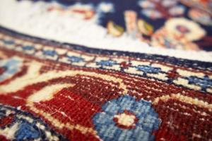 2'2 x 2'8 Hand Knotted Kashan Pictorial Persian Wool Rug