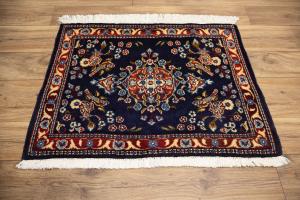 2'2 x 2'8 Hand Knotted Kashan Pictorial Persian Wool Rug