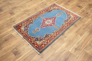 2'7 x 4'1 Hand Knotted Kashan Floral Persian Wool Rug