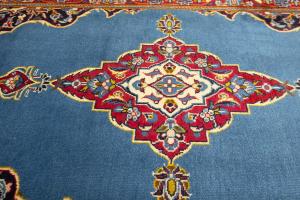 2'7 x 4'1 Hand Knotted Kashan Floral Persian Wool Rug