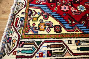 2'7 x 4'8 Hand Knotted Hamedan Geometric Persian Wool Rug