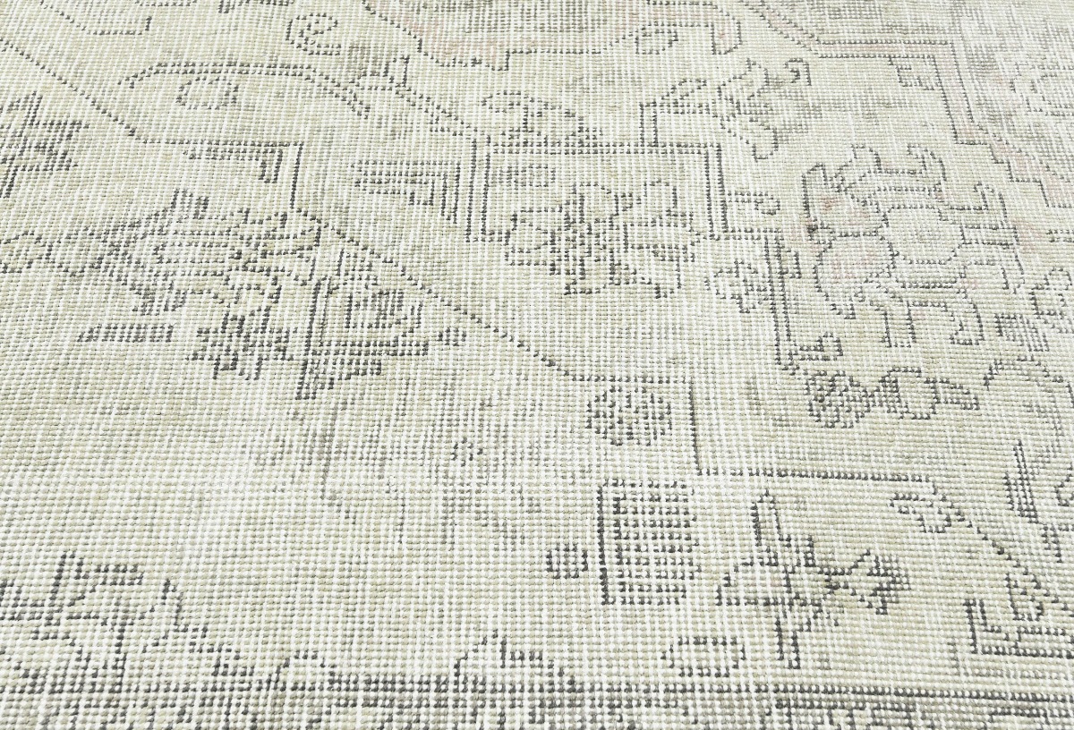 Antique Muted Beige Floral 6'6X9'7 Distressed Vintage Oriental Rug