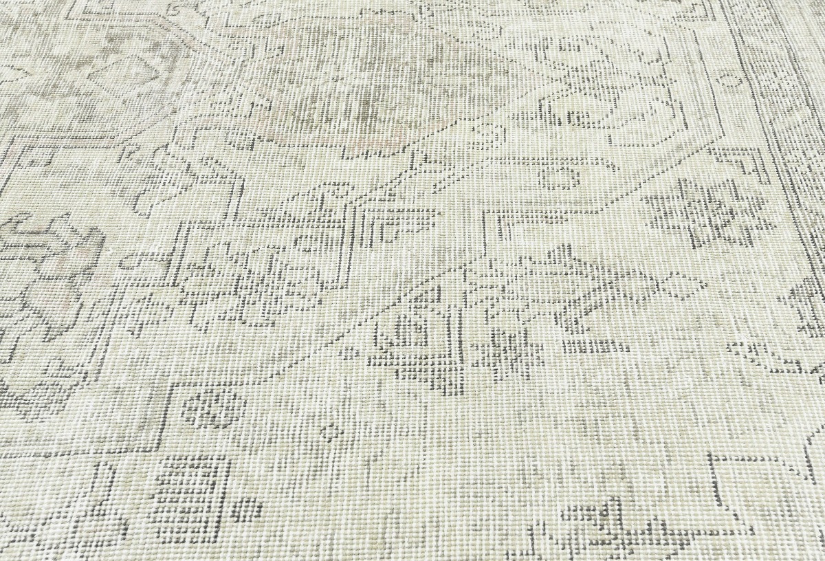 Antique Muted Beige Floral 6'6X9'7 Distressed Vintage Oriental Rug