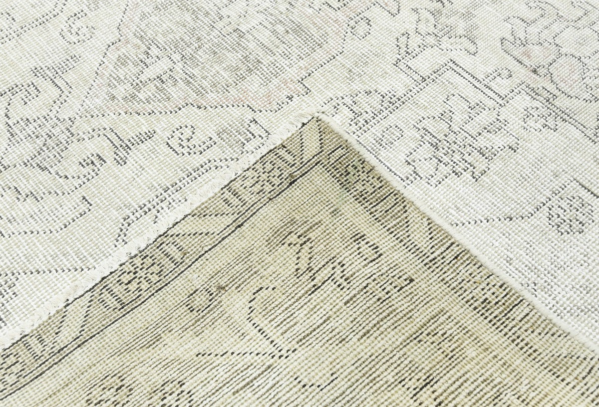 Antique Muted Beige Floral 6'6X9'7 Distressed Vintage Oriental Rug