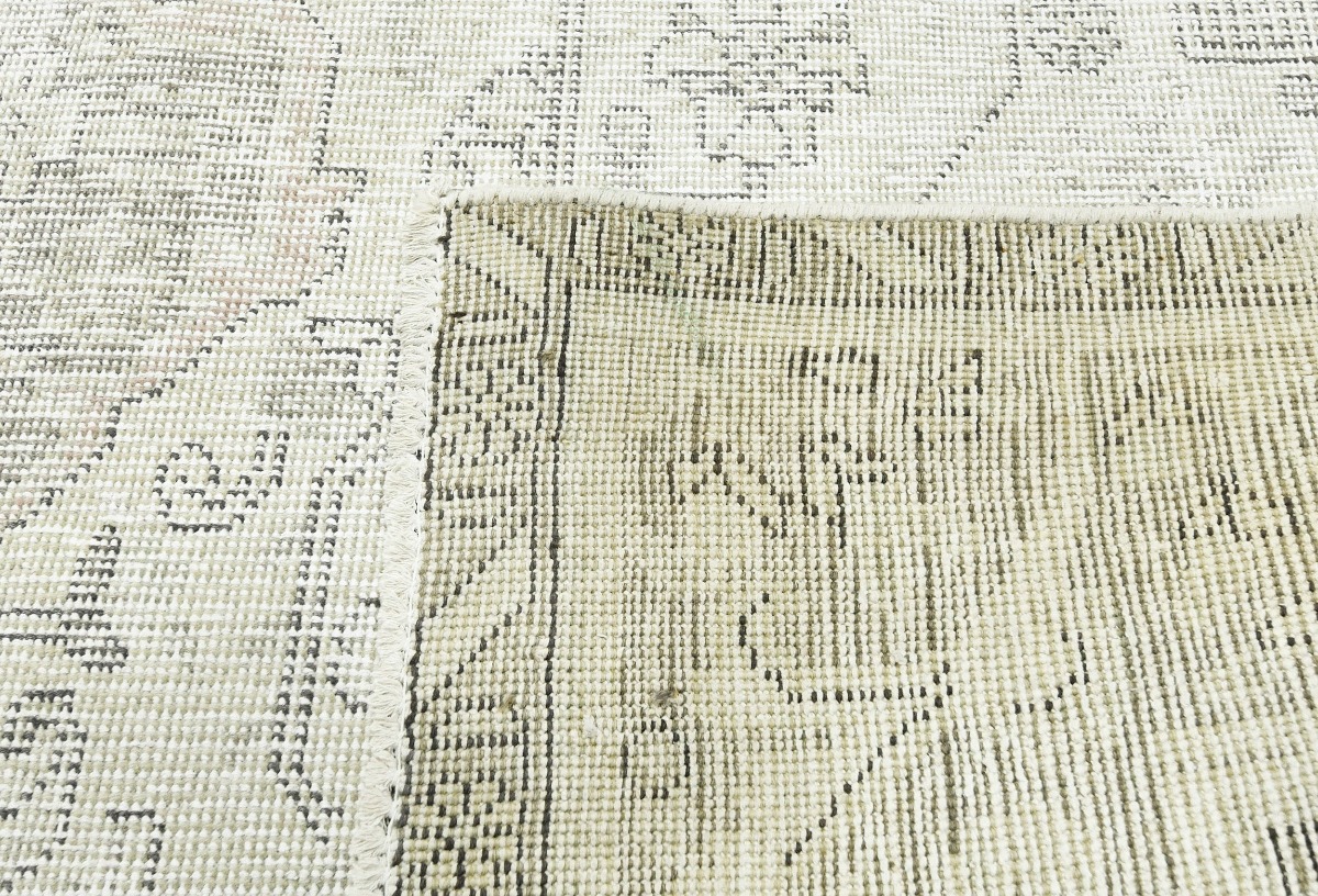 Antique Muted Beige Floral 6'6X9'7 Distressed Vintage Oriental Rug