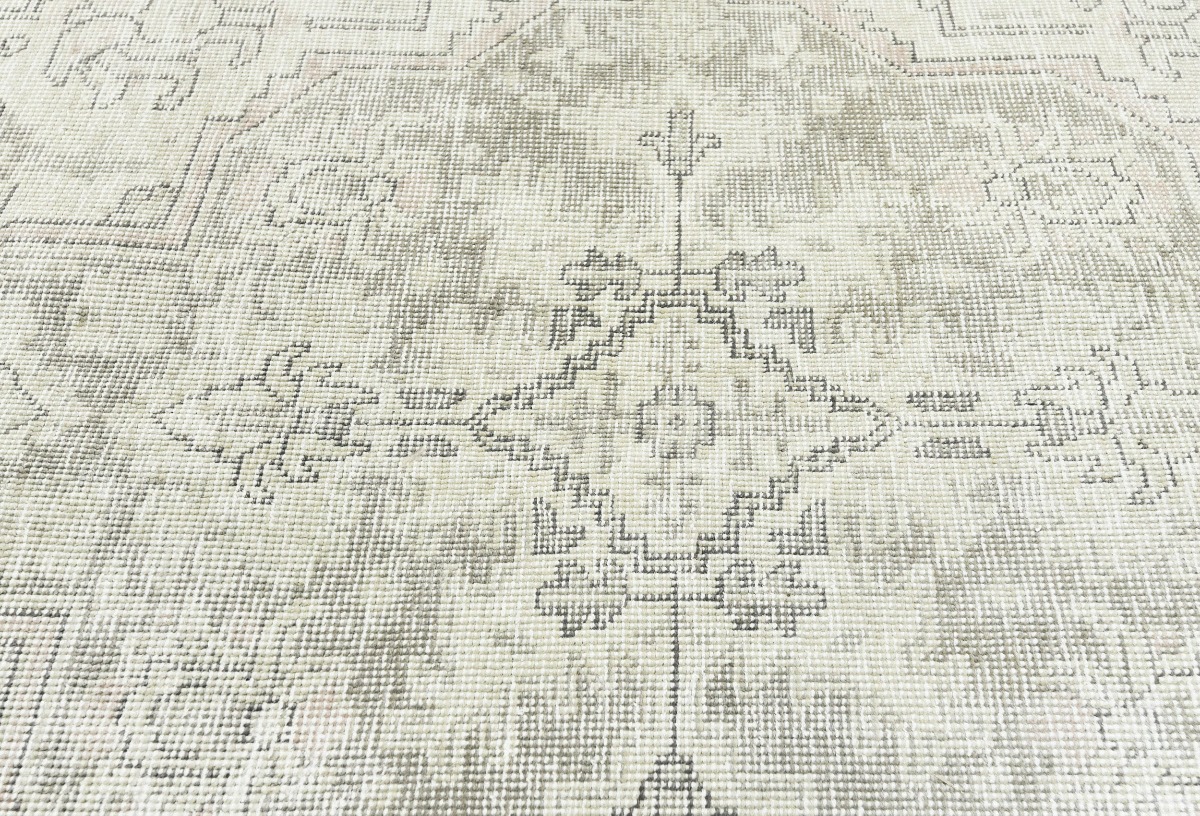 Antique Muted Beige Floral 6'6X9'7 Distressed Vintage Oriental Rug