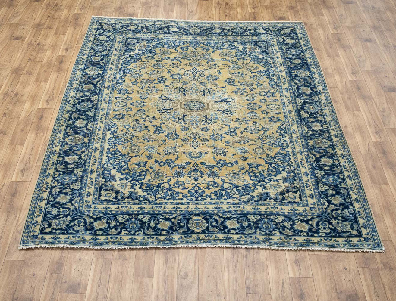 8'2x10'5 Hand Knotted Floral Classic Oriental Wool Rug - Image 2