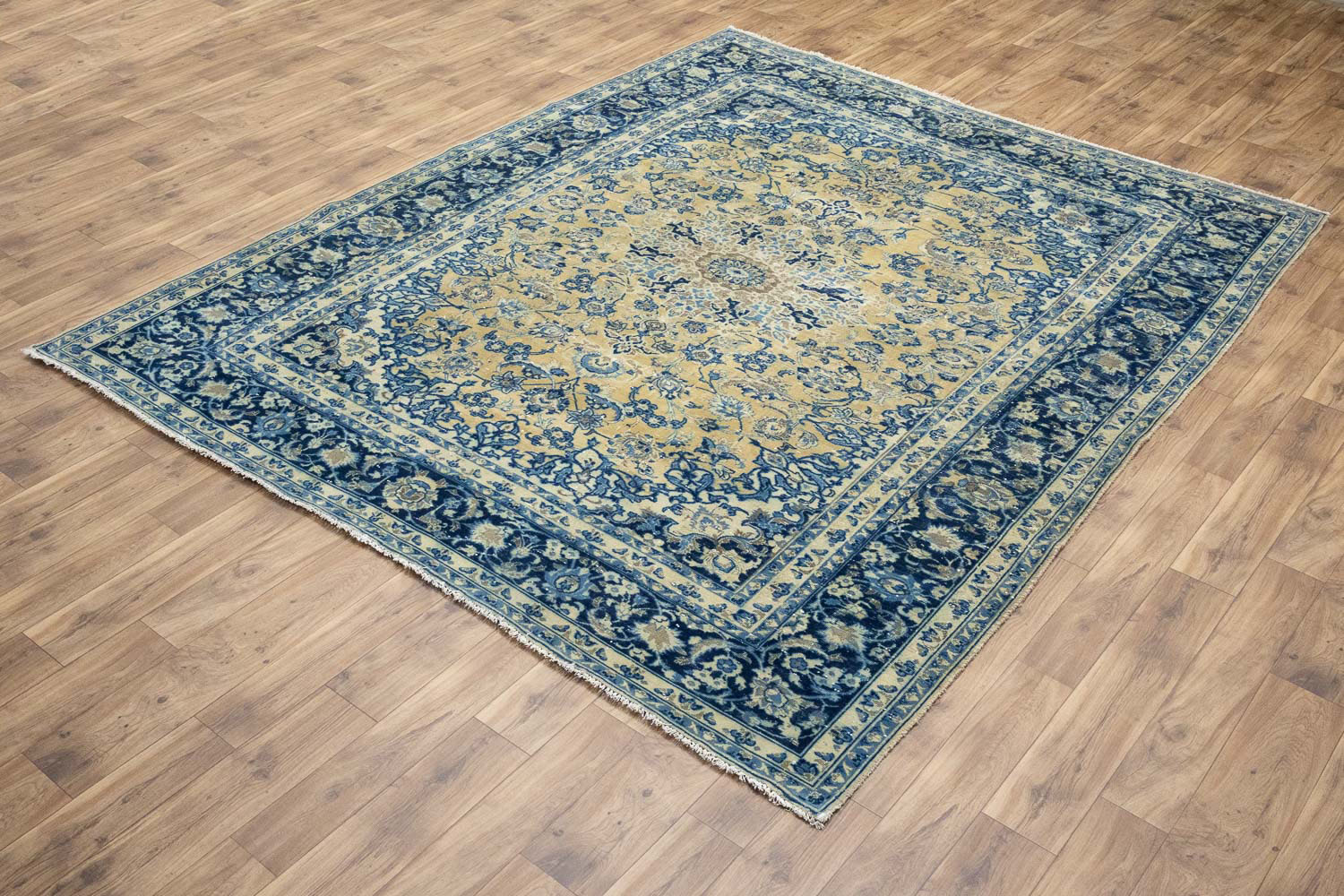 8'2x10'5 Hand Knotted Floral Classic Oriental Wool Rug - Image 3