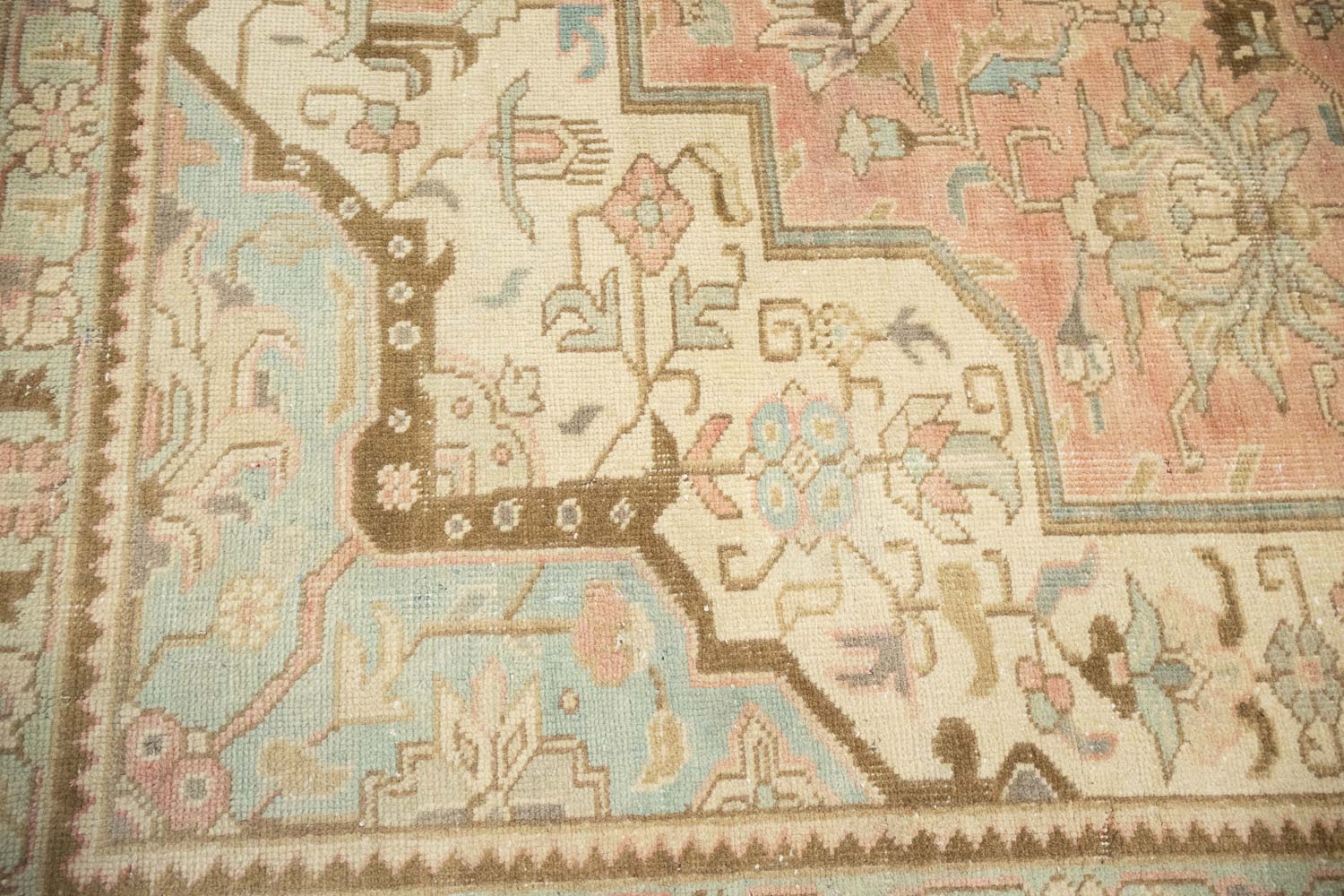 7'4x9'4 Hand Knotted Floral Classic Oriental Wool Rug - Image 7