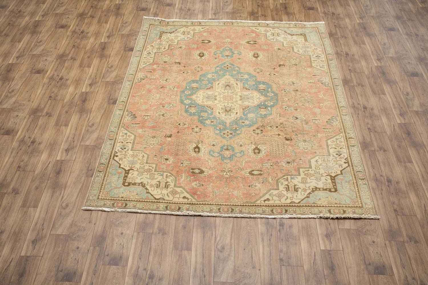 7'4x9'4 Hand Knotted Floral Classic Oriental Wool Rug - Image 5