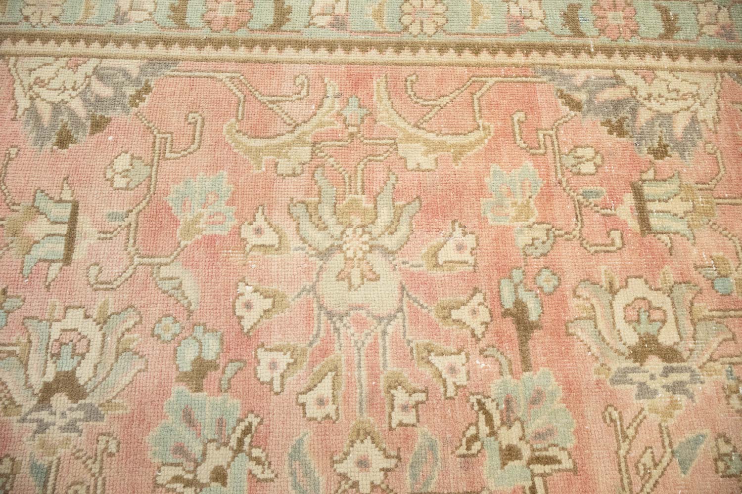 7'4x9'4 Hand Knotted Floral Classic Oriental Wool Rug - Image 12