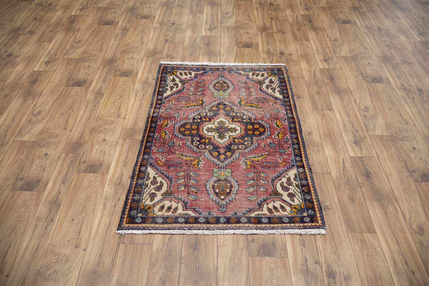 3'4x4'8 Hand Knotted Traditional Floral Oriental Wool Rug - Image 2