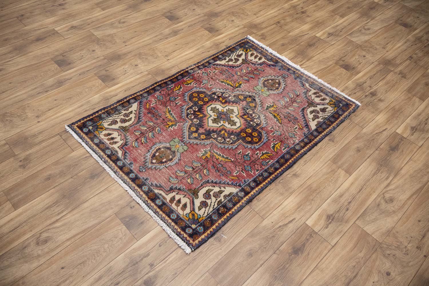 3'4x4'8 Hand Knotted Traditional Floral Oriental Wool Rug - Image 3